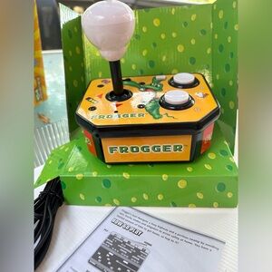 NEW Frogger Classic Plug & Play TV Game Joystick Complete in Box